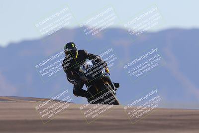 media/Nov-06-2023-Moto Forza (Mon) [[ce023d0744]]/3-Intermediate Group/Session 5 (Turn 9)/